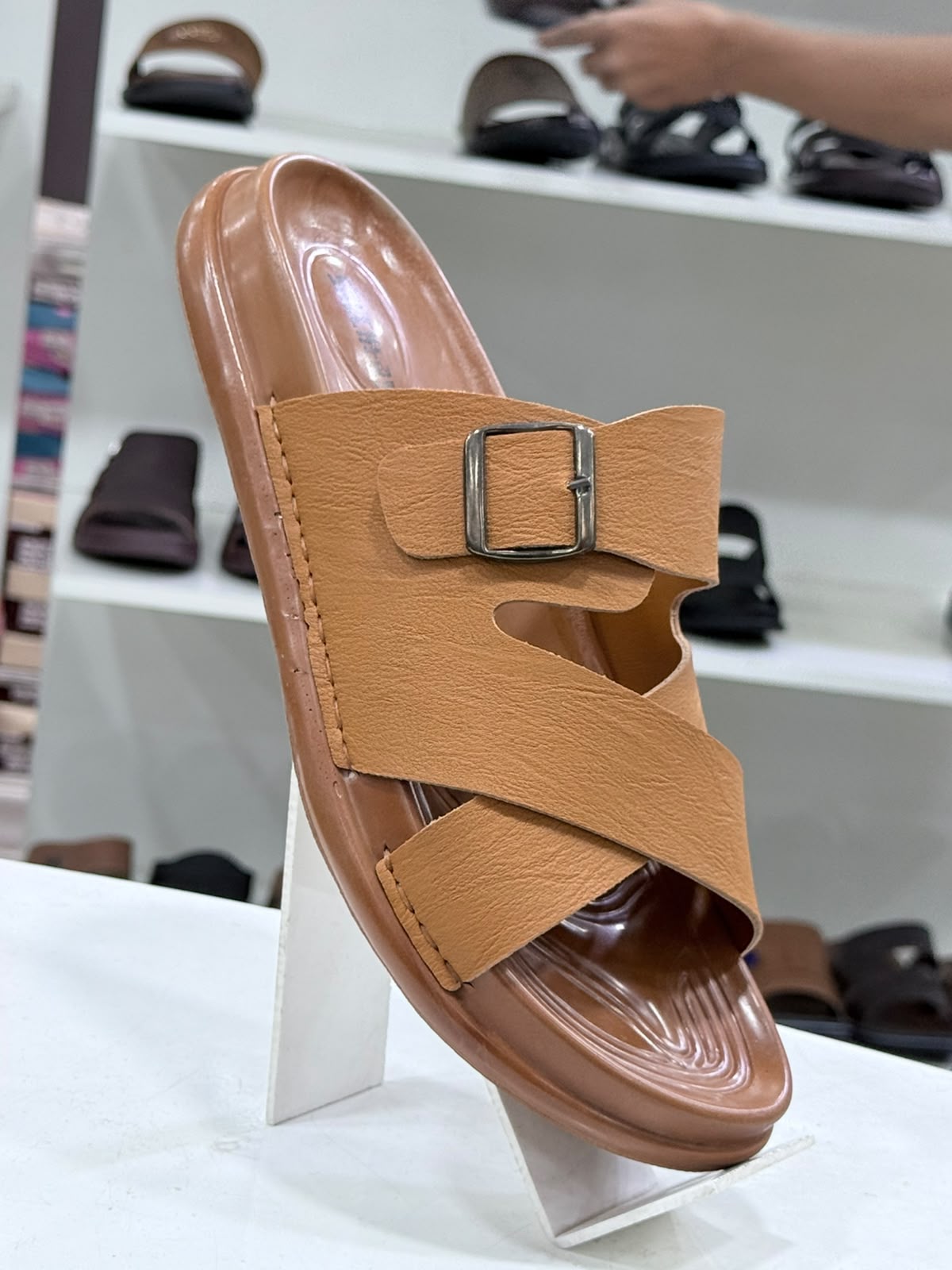 Men's Classic Tan Criss-Cross Strap Sandals – Casual Comfort Buckle Slides